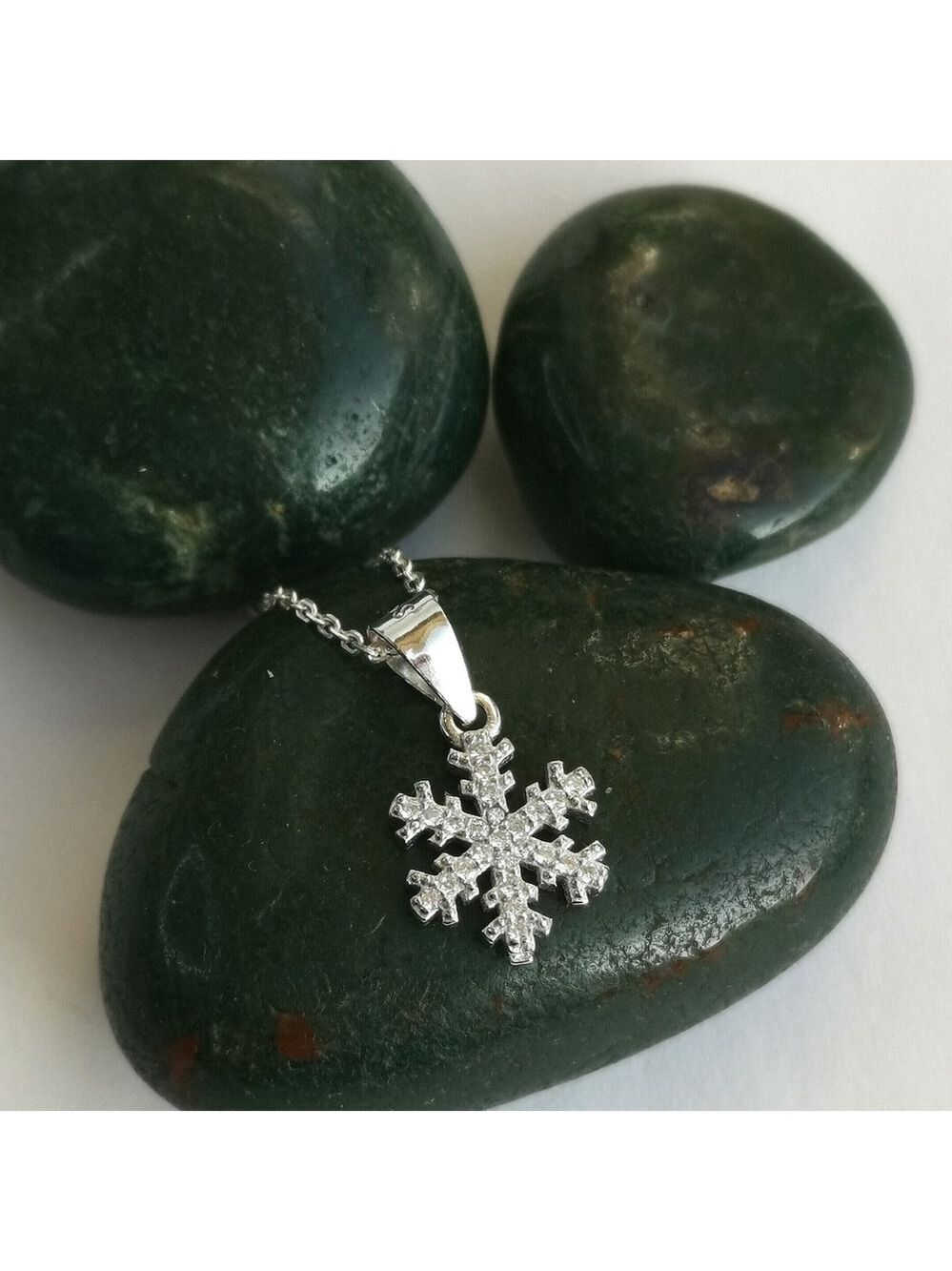 Snowflake sterling silver cz pendant necklace 🆕